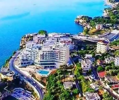 Misa Lägenhet Vlorë